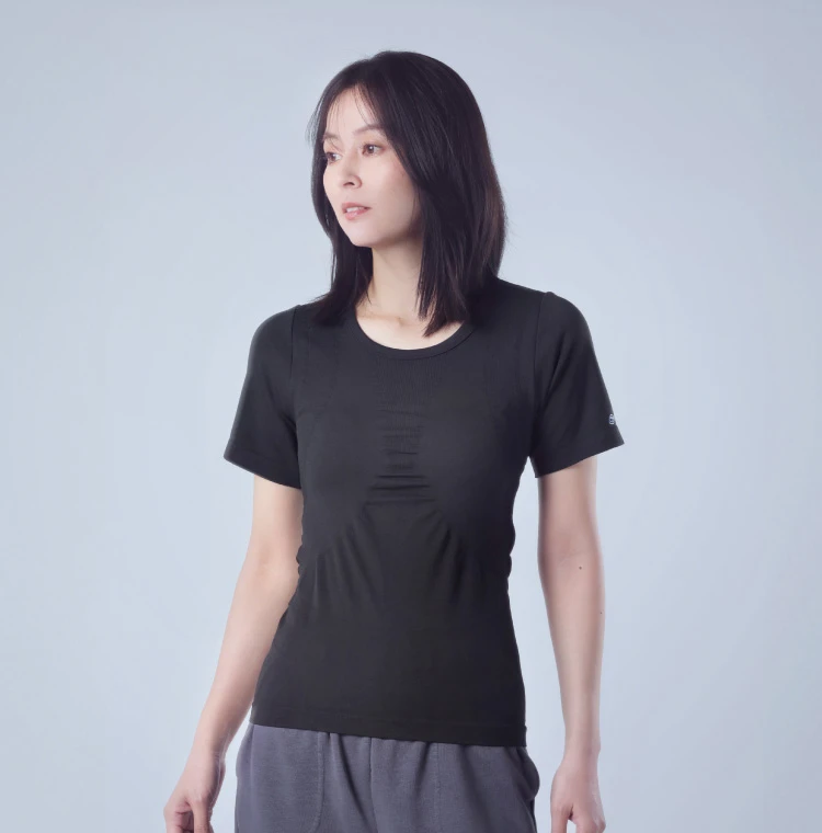 着用画像 女性