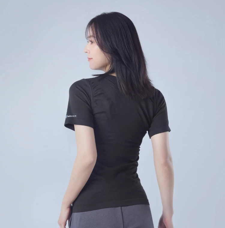 着用画像 女性